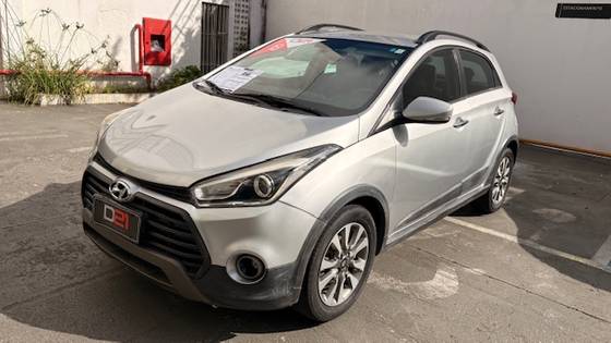 HYUNDAI HB20X 1.6 16V PREMIUM FLEX 4P AUTOMÁTICO